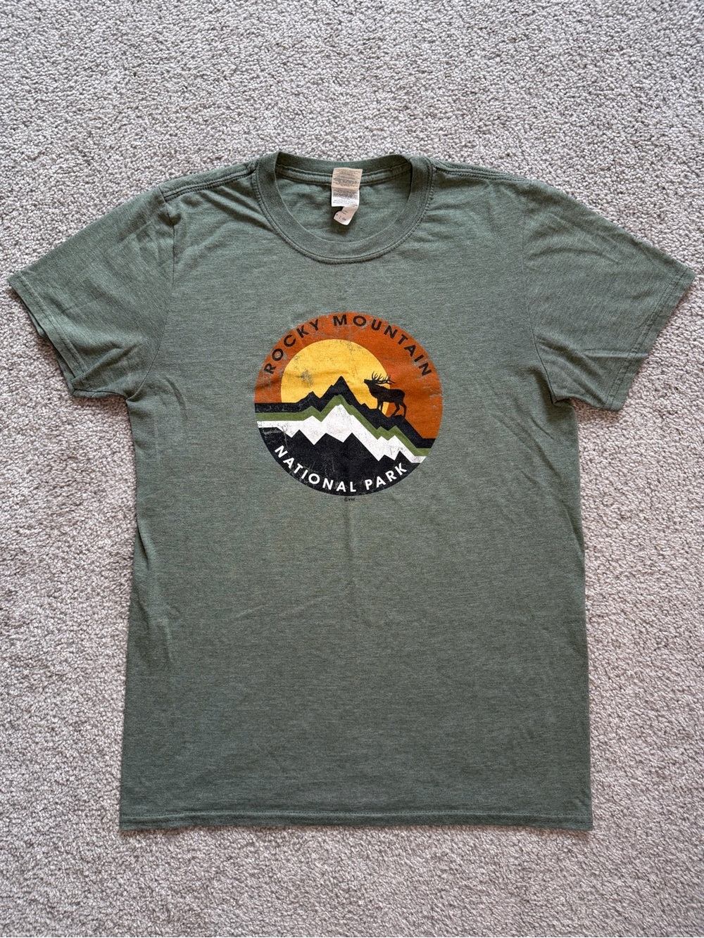 Gildan Olive Green Rocky Mountain National Park Graphic Tee